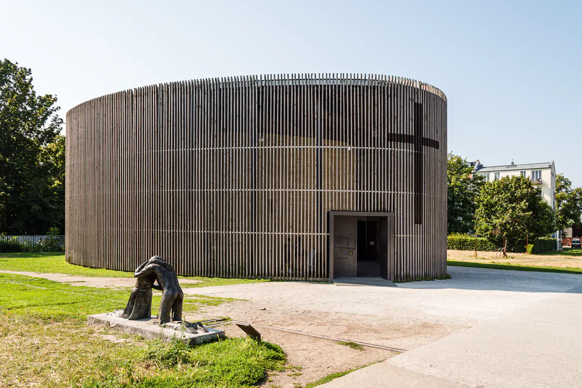 A photo of the Kapelle der Versöhnung (Chapel of Reconciliation)