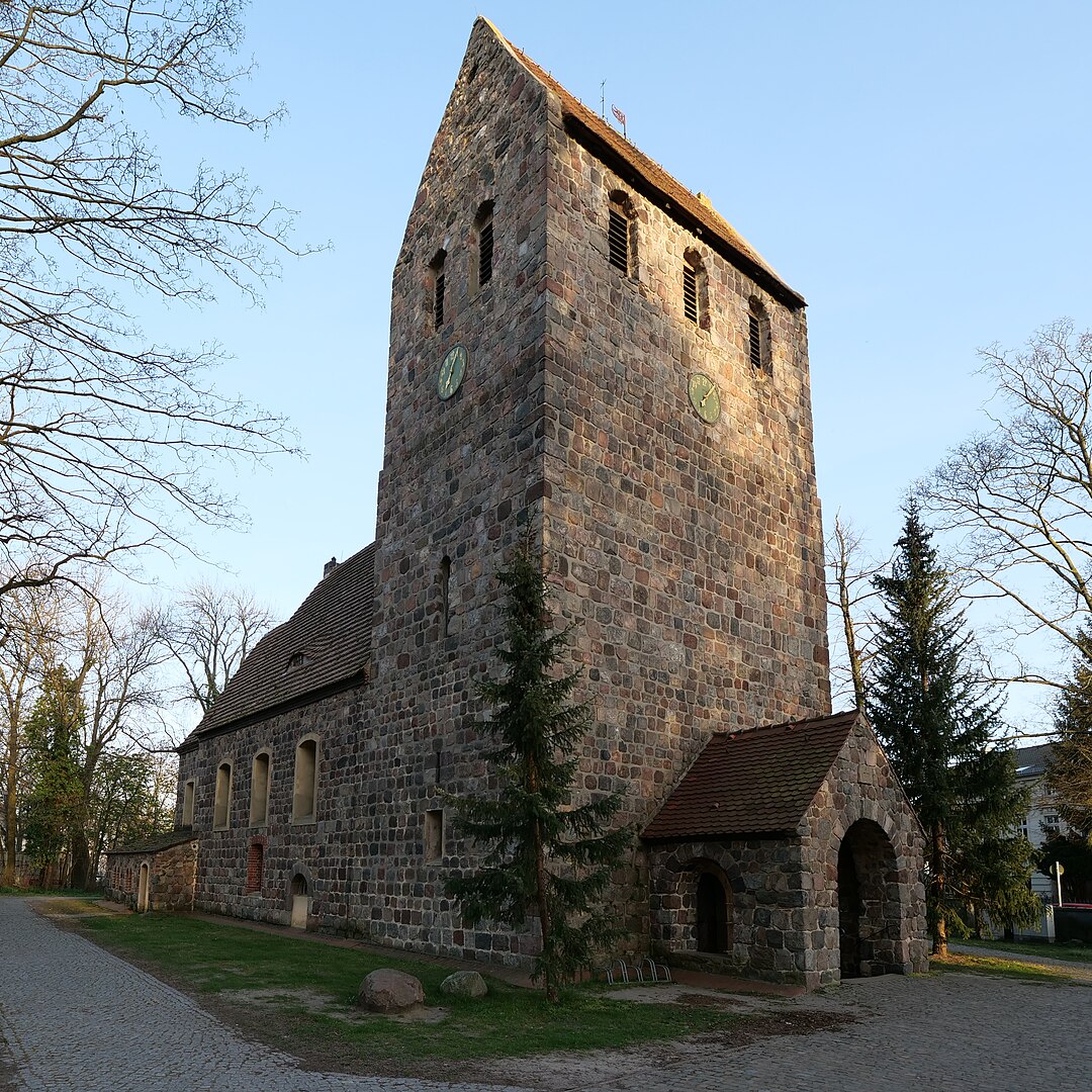 A photograph of Dorfkirche Marienfelde